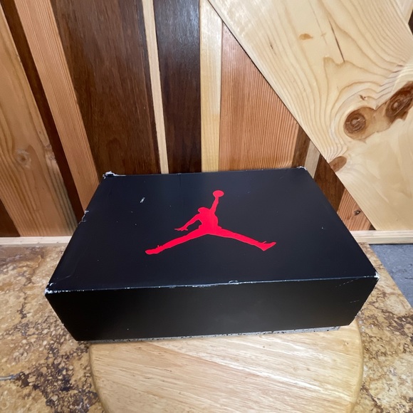 Air Jordan 6 Retro Sz 9/10.5W - white /Dark Blue, Fair Cond, orginal box good co - Picture 10 of 11